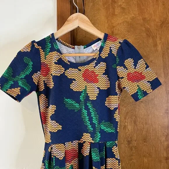 LULAROE | Amelia Dress Navy Sunflower‎ Short Sleeve Pockets Midi Stretchy XXS - Picture 5 of 10